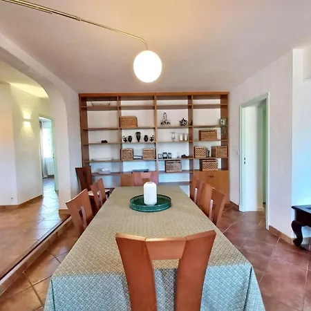 Family House - Quiet - Common Pool -
