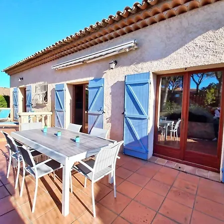 Family House - Quiet - Common Pool -
