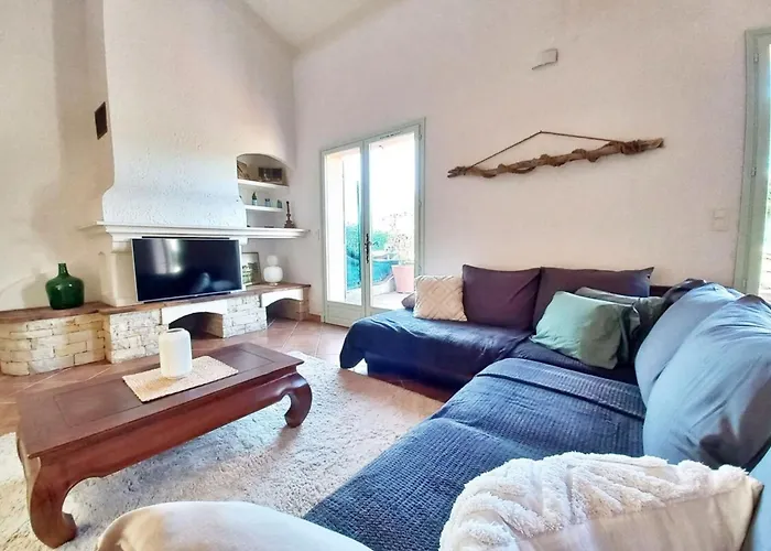 Family House - Quiet - Common Pool - *